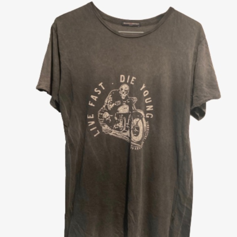 Brandy Melville Graphic Tee